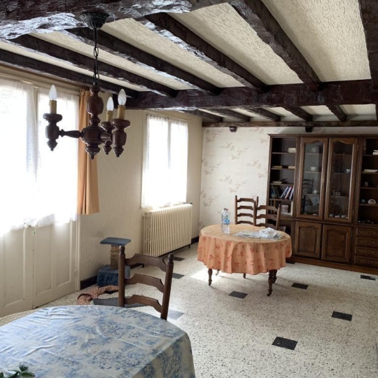  CHEVALIER IMMOBILIER : Maison / Villa | SAINT-AMAND-MONTROND (18200) | 110 m2 | 78 500 € 