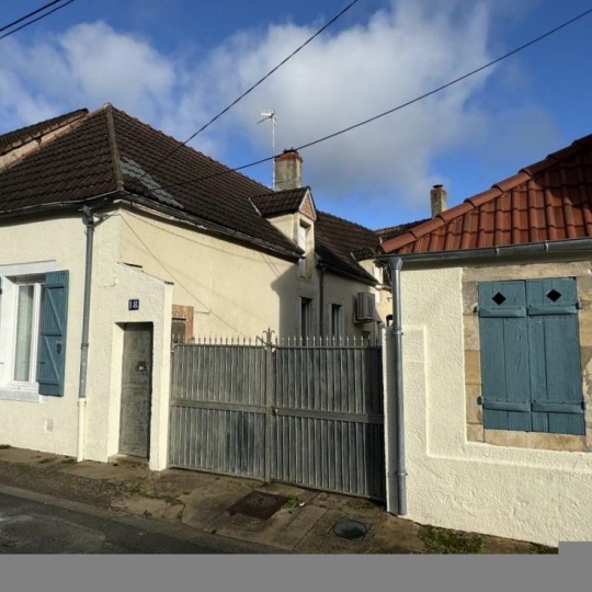  CHEVALIER IMMOBILIER : House | SAINT-AMAND-MONTROND (18200) | 99 m2 | 117 000 € 