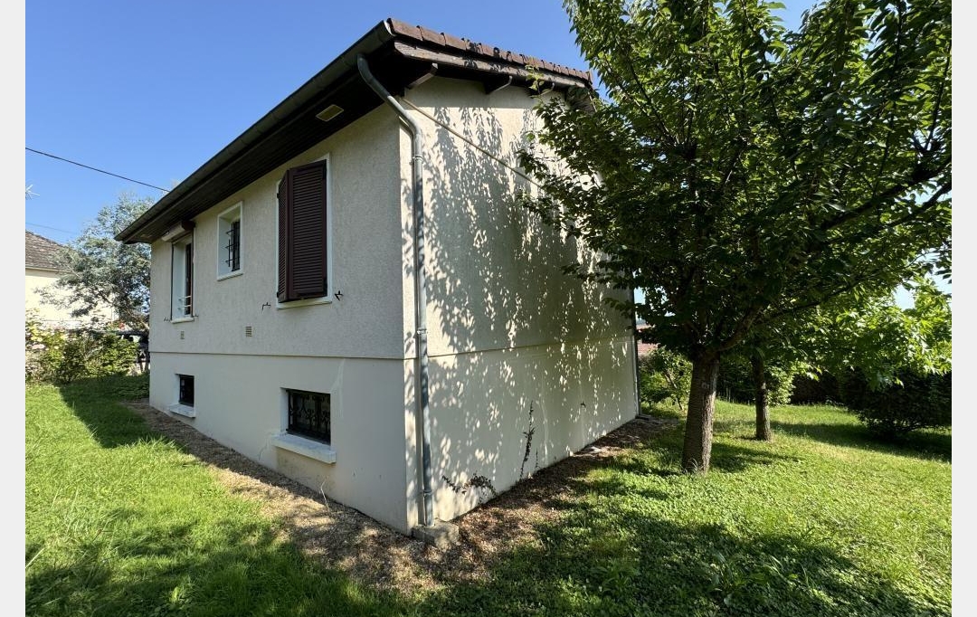 CHEVALIER IMMOBILIER : Maison / Villa | SAINT-AMAND-MONTROND (18200) | 60 m2 | 65 000 € 