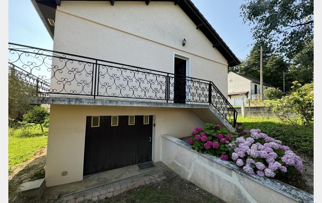 CHEVALIER IMMOBILIER : House | SAINT-AMAND-MONTROND (18200) | 60 m2 | 65 000 € 